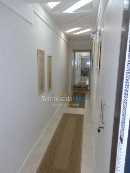 Apartment for vacation rental in Balneário Camboriú (Centro)