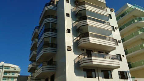 Apartamento 09 pessoas - Braga - Cabo Frio/RJ