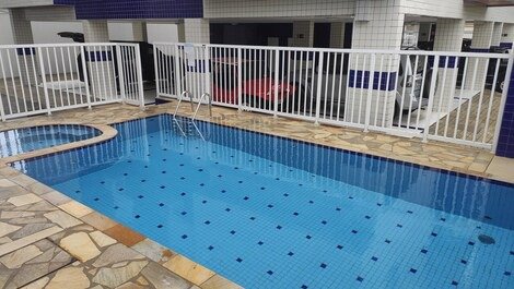 Apartamento de temporada com piscina no Itaguá para até 8 pessoas