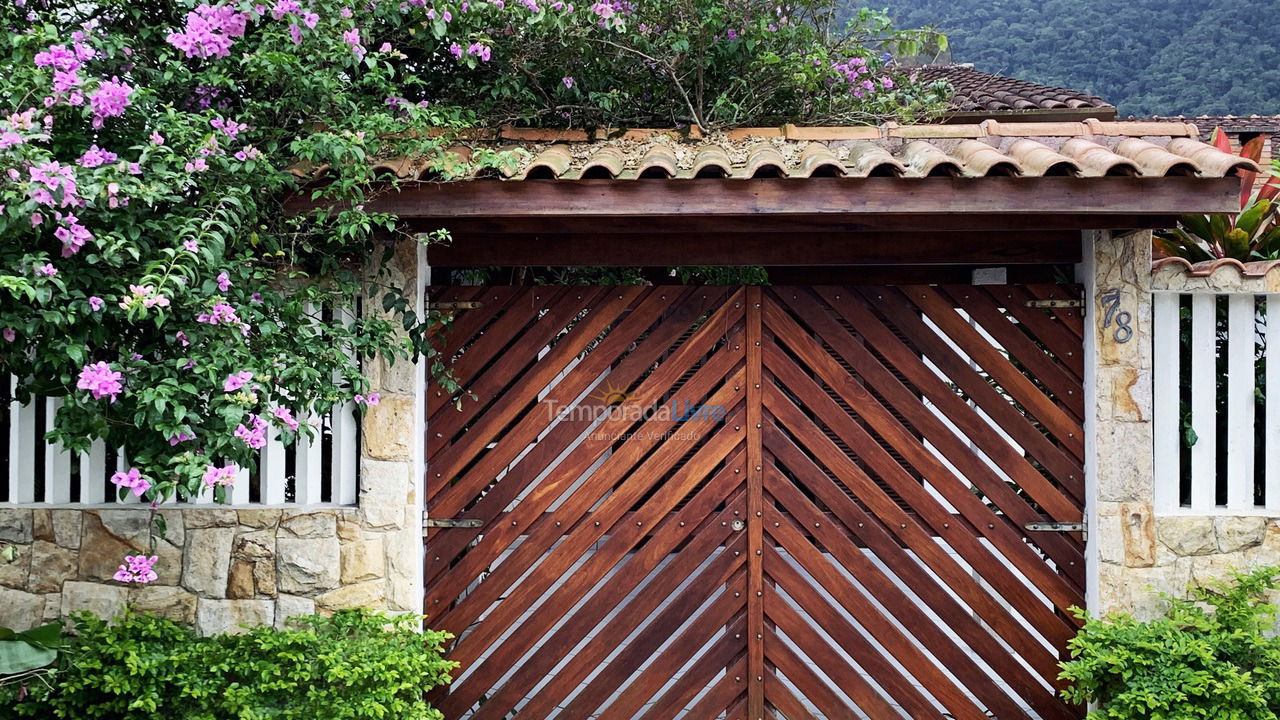 House for vacation rental in Ubatuba (Praia do Lázaro)