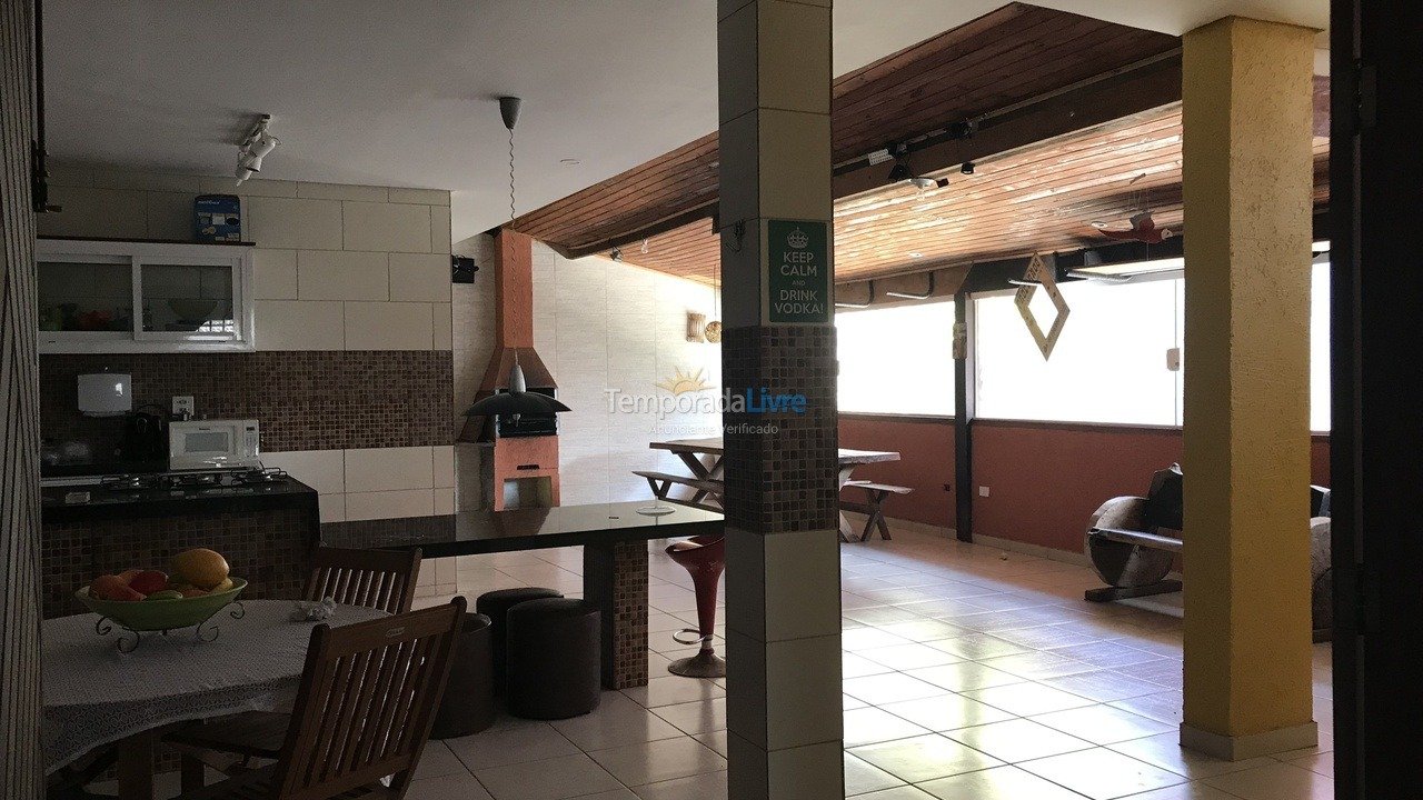 Casa para aluguel de temporada em Bertioga (Boraceia)