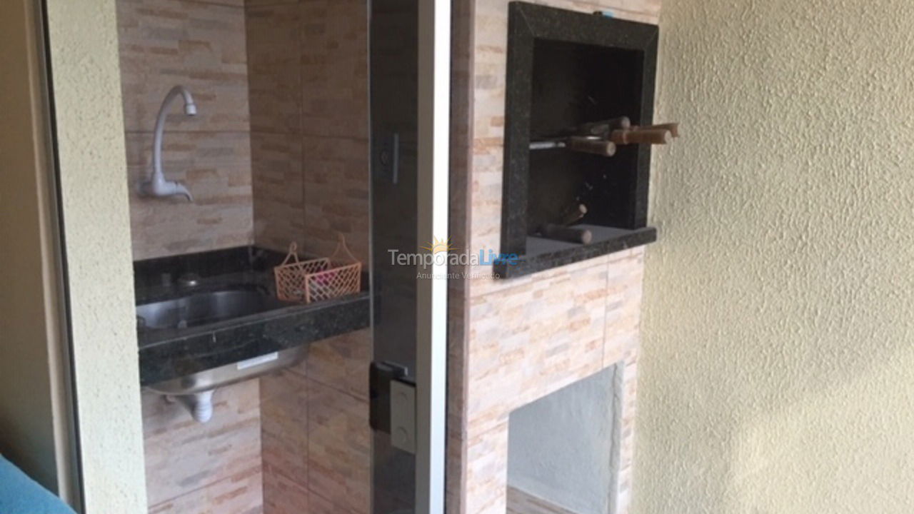 Apartamento para aluguel de temporada em Itapema (Meia Praia)