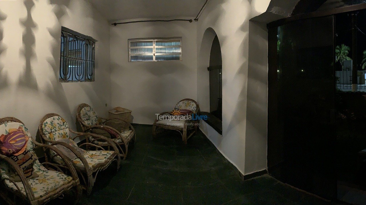 Casa para aluguel de temporada em Guarujá (Enseada Tortugas)