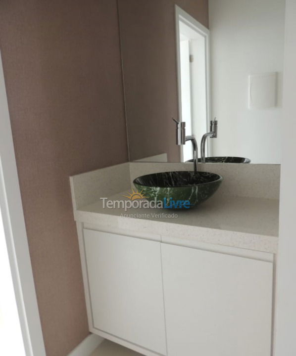 Apartamento para aluguel de temporada em Florianopolis (Praia dos Ingleses)