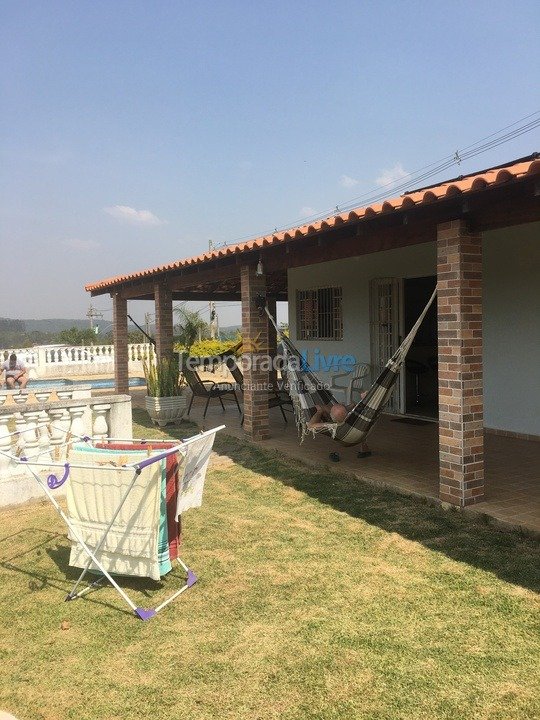 Chácara / sítio para aluguel de temporada em São Roque (Canguera)