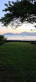 HOUSE FRONT OF THE SEA BEACH UBATUBA - SP