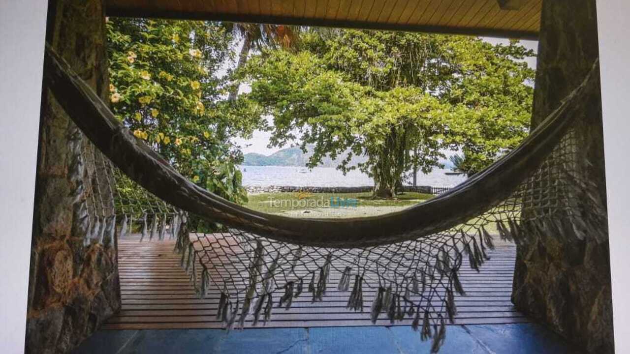 Casa para alquiler de vacaciones em Ubatuba (Enseada)