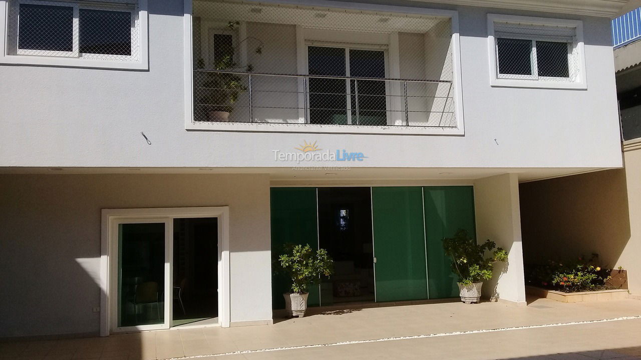 Casa para aluguel de temporada em Guarujá (Enseada)