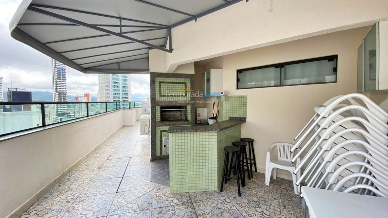 Apartamento para aluguel de temporada em Balneário Camboriú (Praia Central)