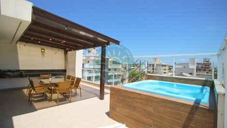 Beautiful duplex penthouse with SPA on Mariscal beach, Bombinhas.