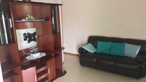 1st floor of a townhouse in a privileged area, 4 bedrooms with AC