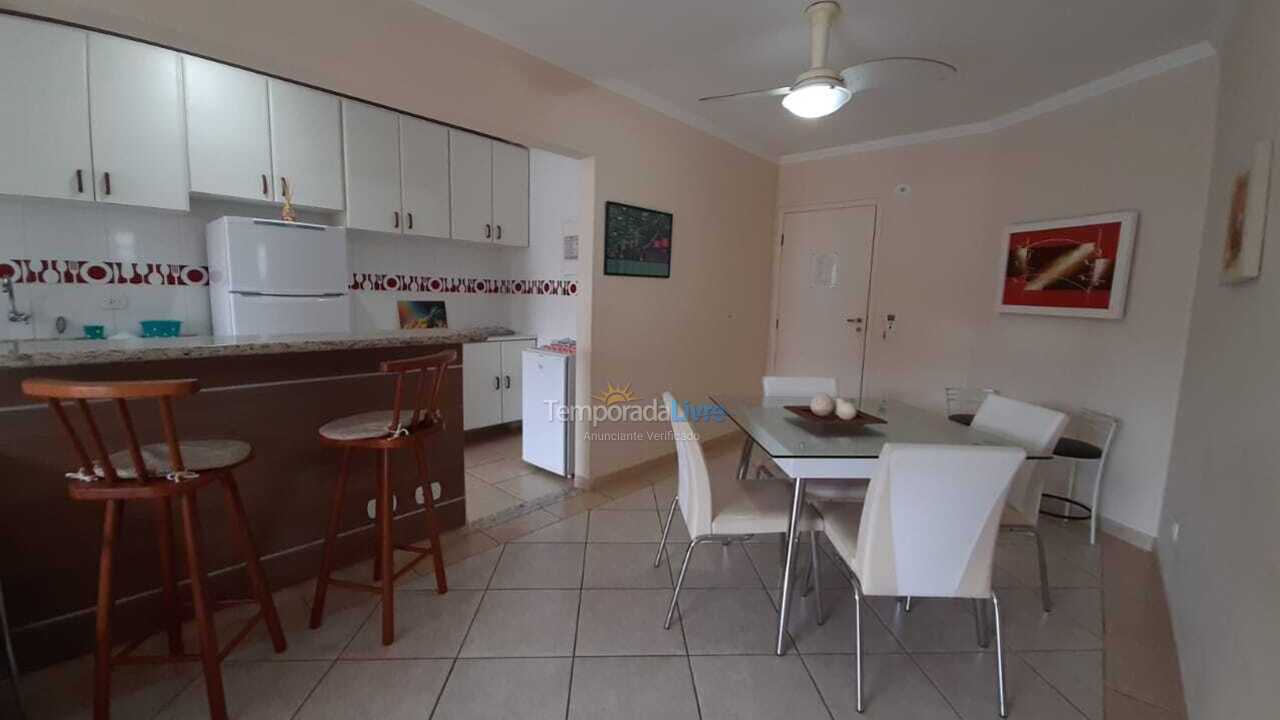 Apartamento para aluguel de temporada em Ubatuba (Praia Grande)