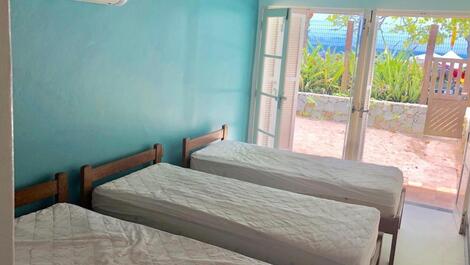 Linda Casa com vista para o mar com 6 dormitórios