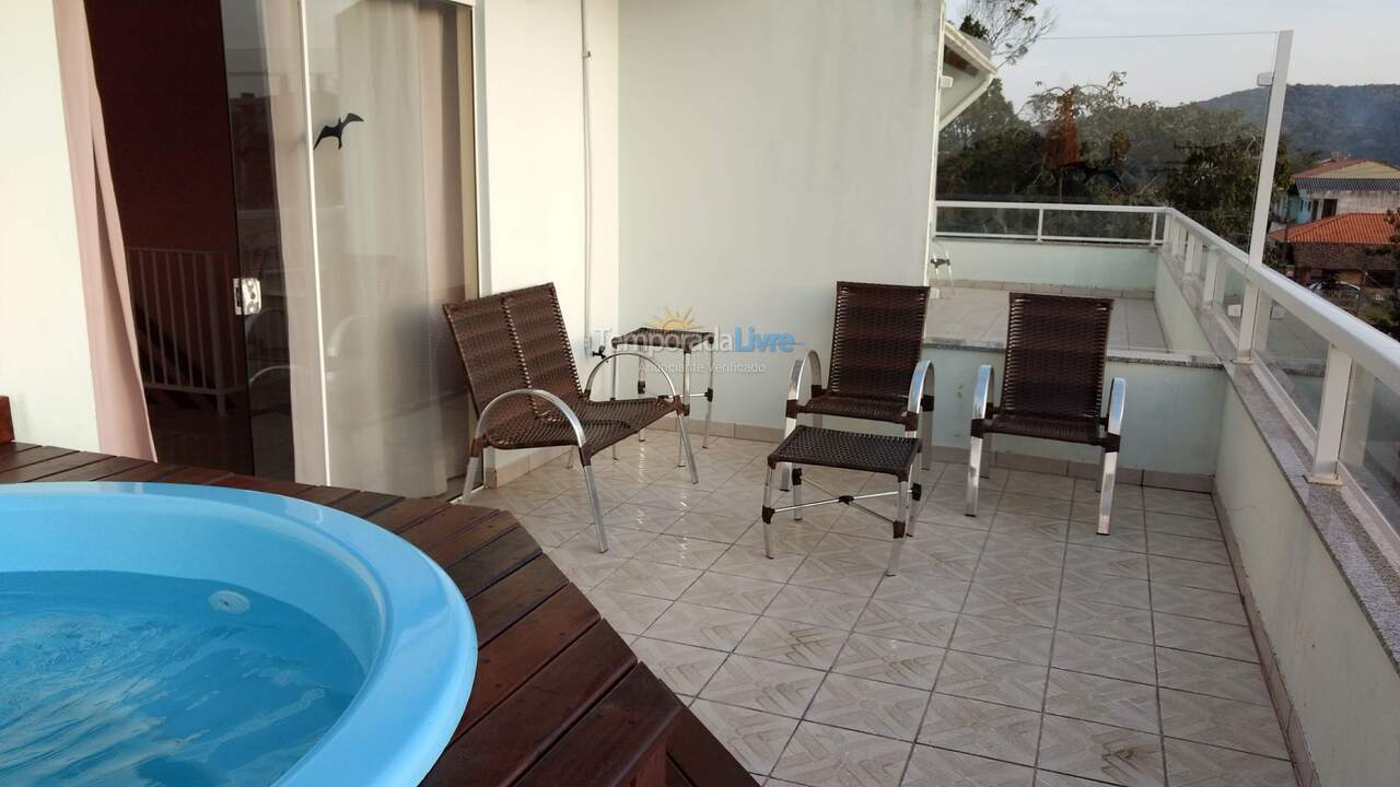 Casa para aluguel de temporada em Penha (Armaçao)