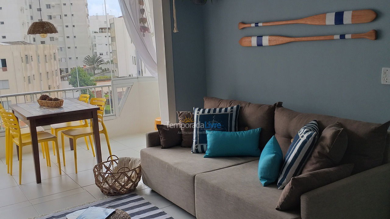 Apartment for vacation rental in Guarujá (Praia do Tombo)