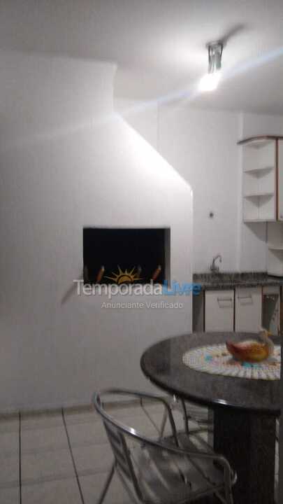 Apartamento para aluguel de temporada em Balneário Camboriú (Centro)