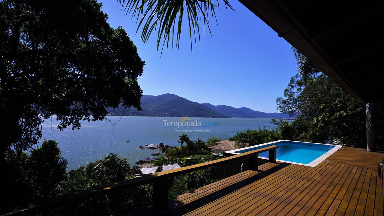 House for vacation rental in Florianopolis (Lagoa da Conceição)