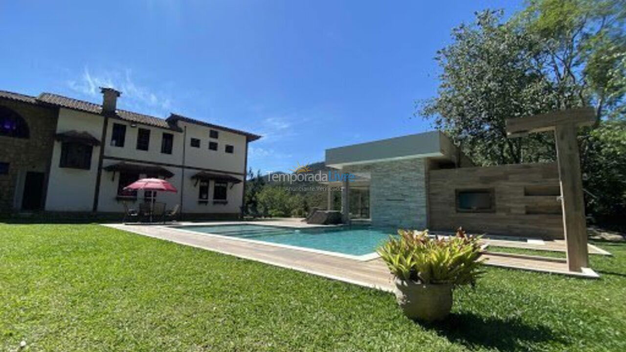 Casa para aluguel de temporada em Nova Friburgo (Mury)