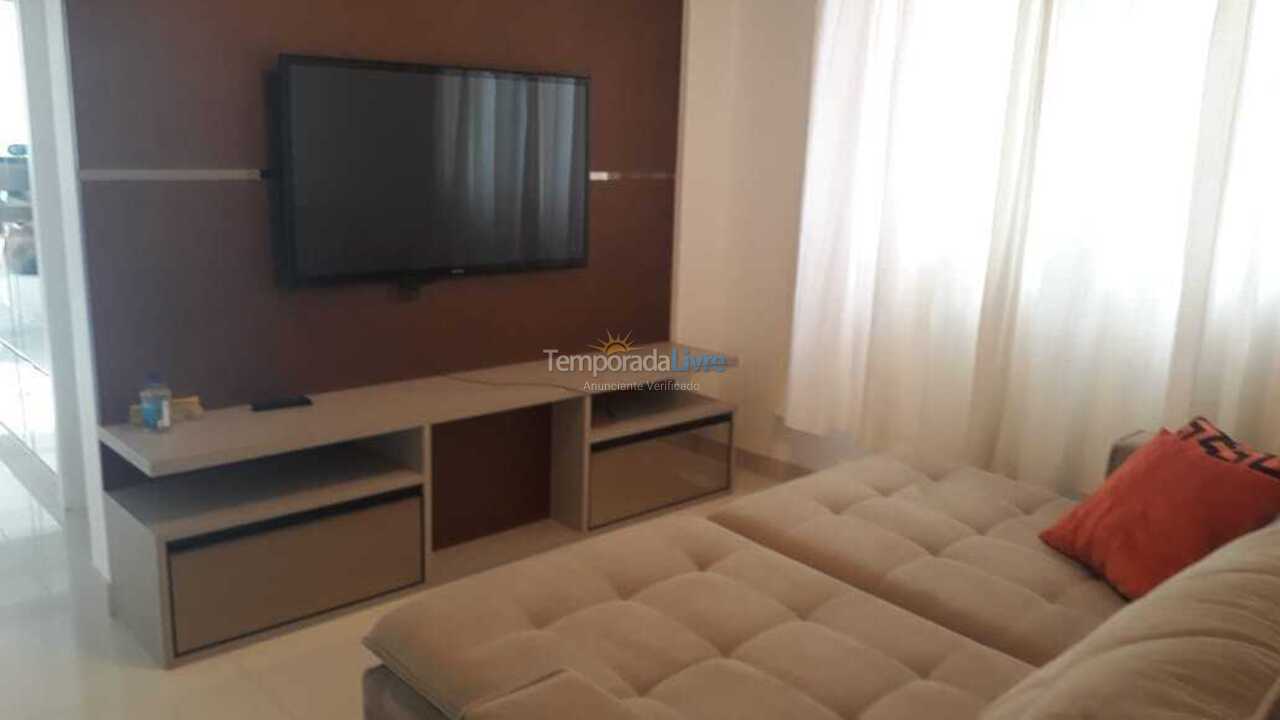 Apartamento para aluguel de temporada em Itapema (Meia Praia)