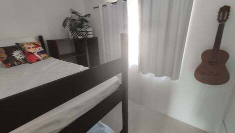 Lindo apartamento à 100 metros da praia de Mariscal - Ref.238