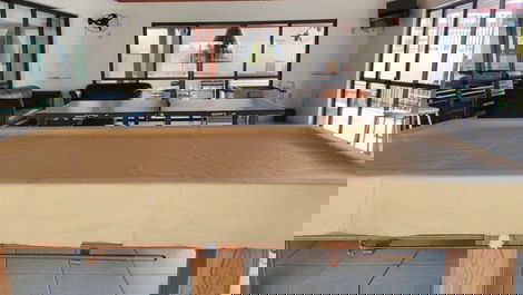 Apartamento 02 dormitorios (suite) a 100 metros do mar