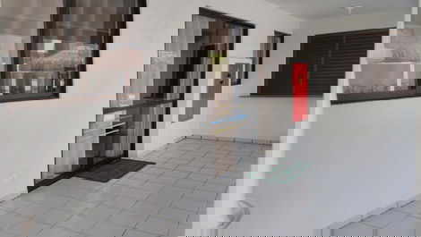 Apartamento 02 dormitorios (suite) a 100 metros do mar