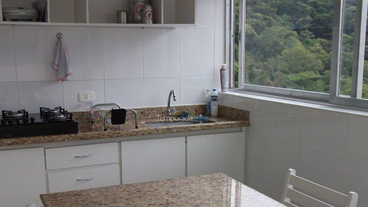 Apartamento para aluguel de temporada em Guarujá (Pitangueiras)