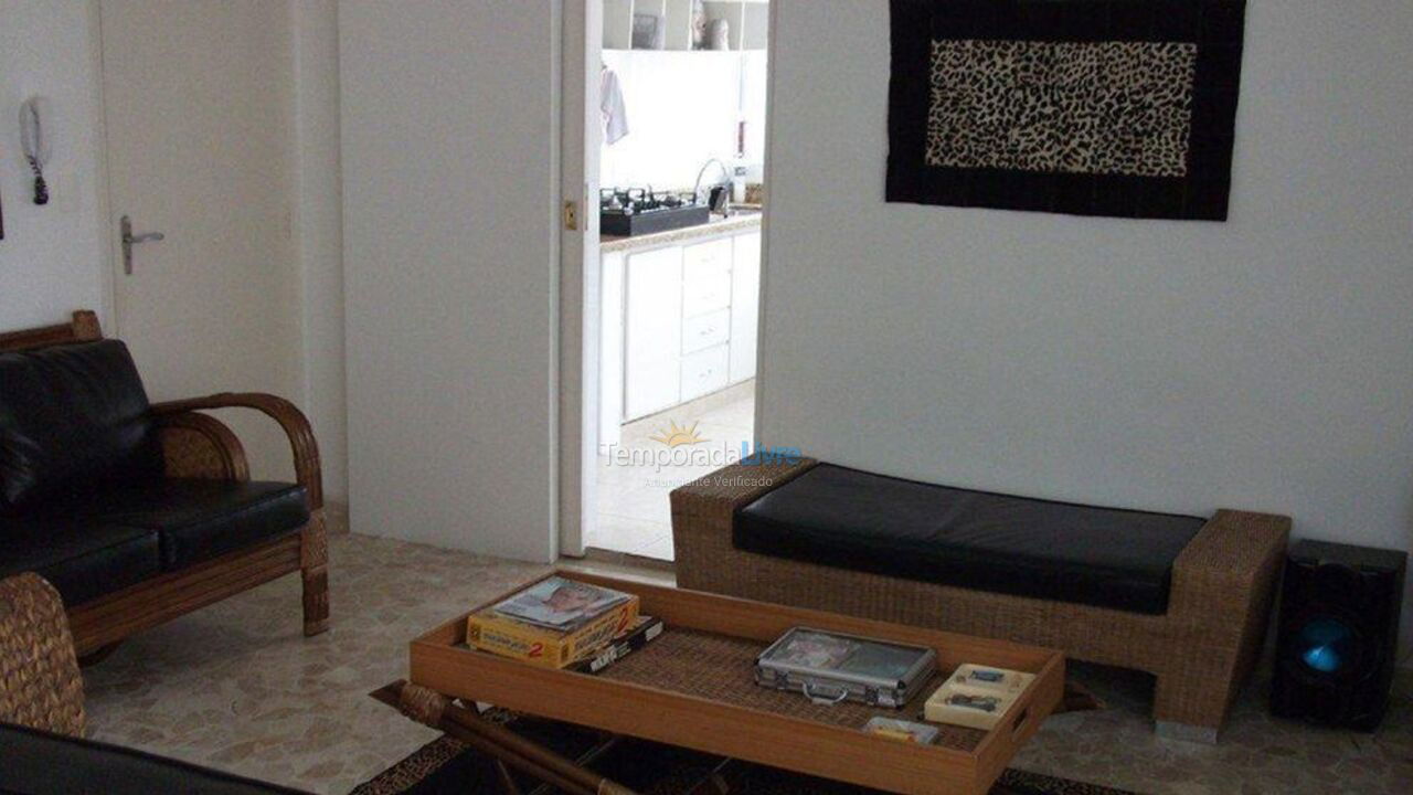 Apartamento para aluguel de temporada em Guarujá (Pitangueiras)