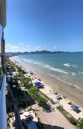 Residencial Prinz - 04 Ocean Front Suites en Meia Praia Itapema / SC