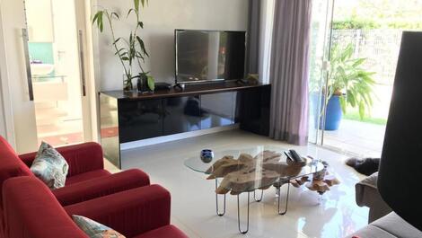 Vivienda Vacacional en Jurerê Internacional - ALQUILER POR TEMPORADA