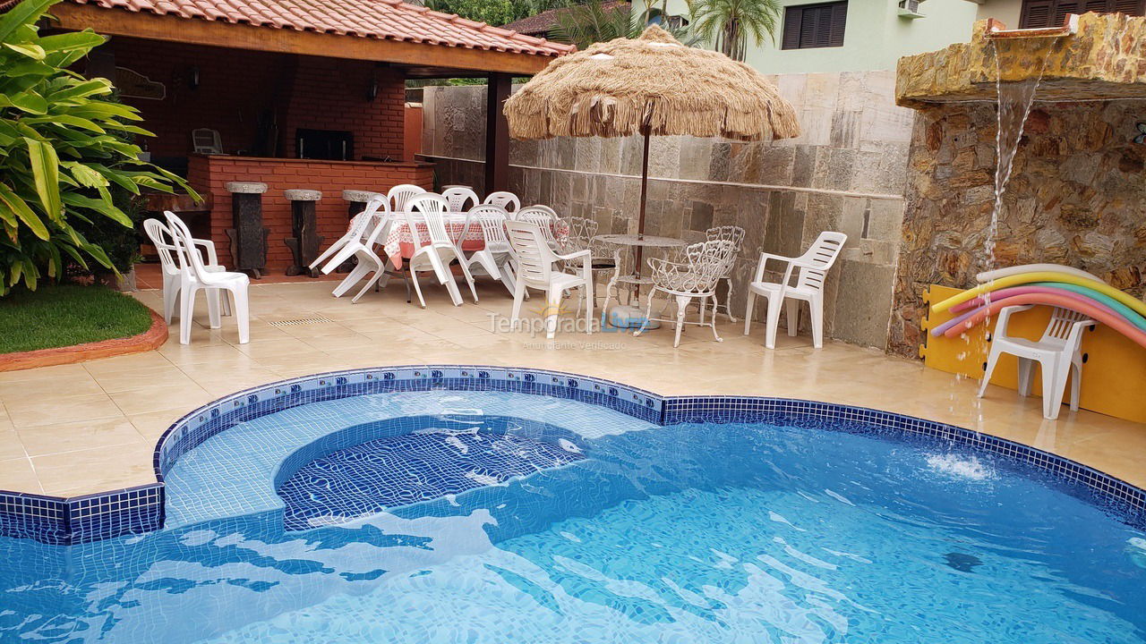 Casa para alquiler de vacaciones em Guarujá (Praia do Pernambuco)