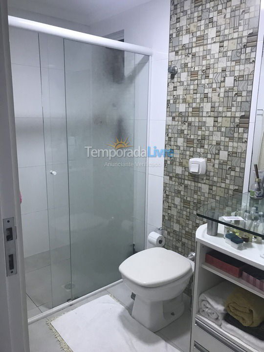 Apartamento para aluguel de temporada em Itapema (Meia Praia)