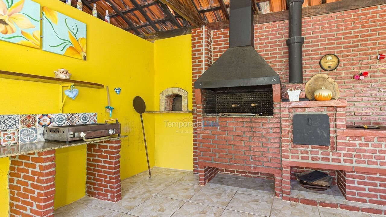 Casa para aluguel de temporada em Guararema (Parque Agrinco)
