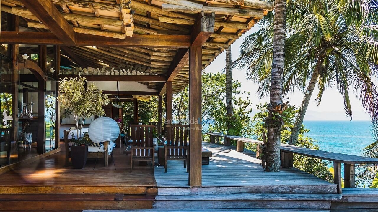 Casa para alquiler de vacaciones em Ilhabela (Praia da Fome)