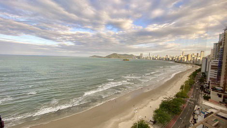 FRENTE AL MAR, balcón con barbacoa, 2 Suites 1 Dormitorio Aire, 1 plaza de aparcamiento