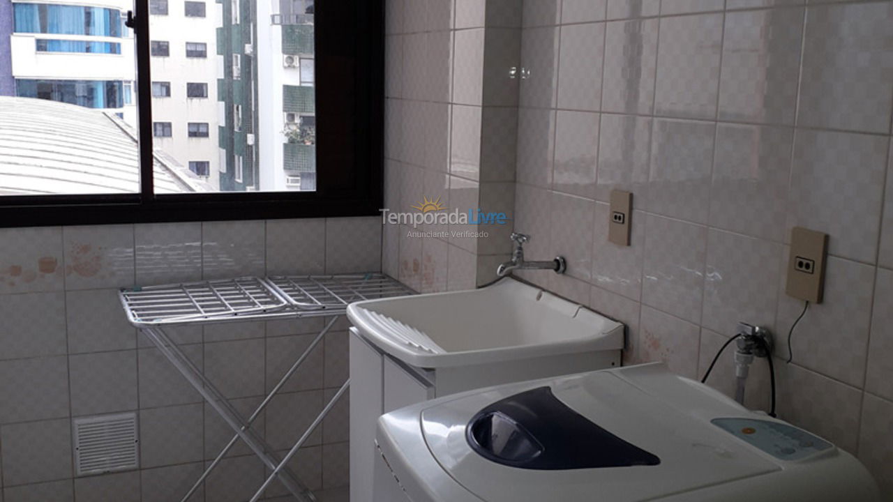 Apartment for vacation rental in Itapema (Meia Praia)