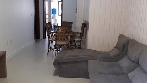 Great apt in the center of Meia Praia, only 100 meters from the sea.
