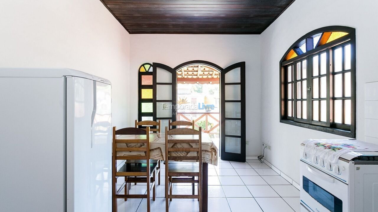 Casa para aluguel de temporada em Ilhabela (Praia do Itaguassu)
