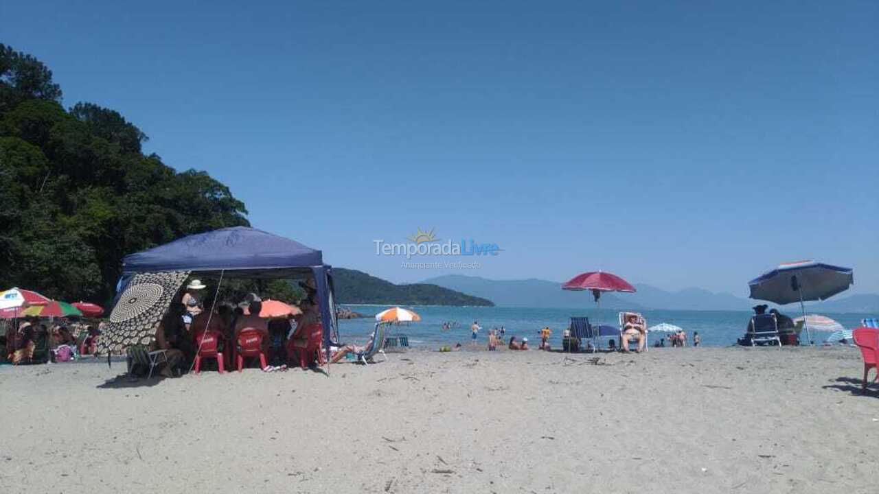 Casa para aluguel de temporada em Caraguatatuba (Massaguaçu)
