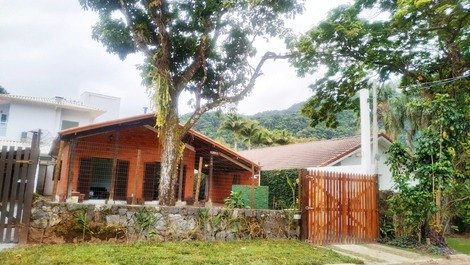 Casa para alugar em São Sebastião - Toque Toque Pequeno