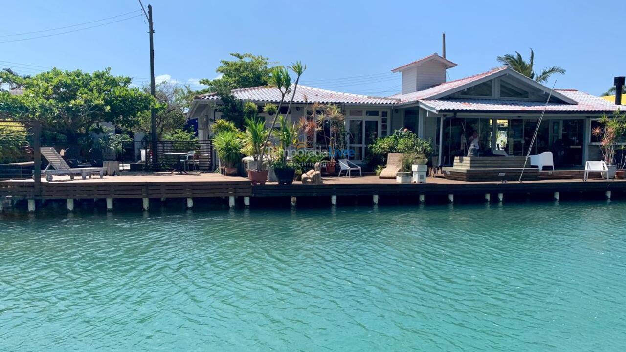 Casa para aluguel de temporada em Florianópolis (Barra da Lagoa)