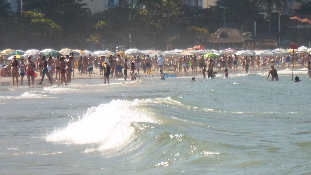 Apartamento para aluguel de temporada em Guarujá (Pitangueiras)