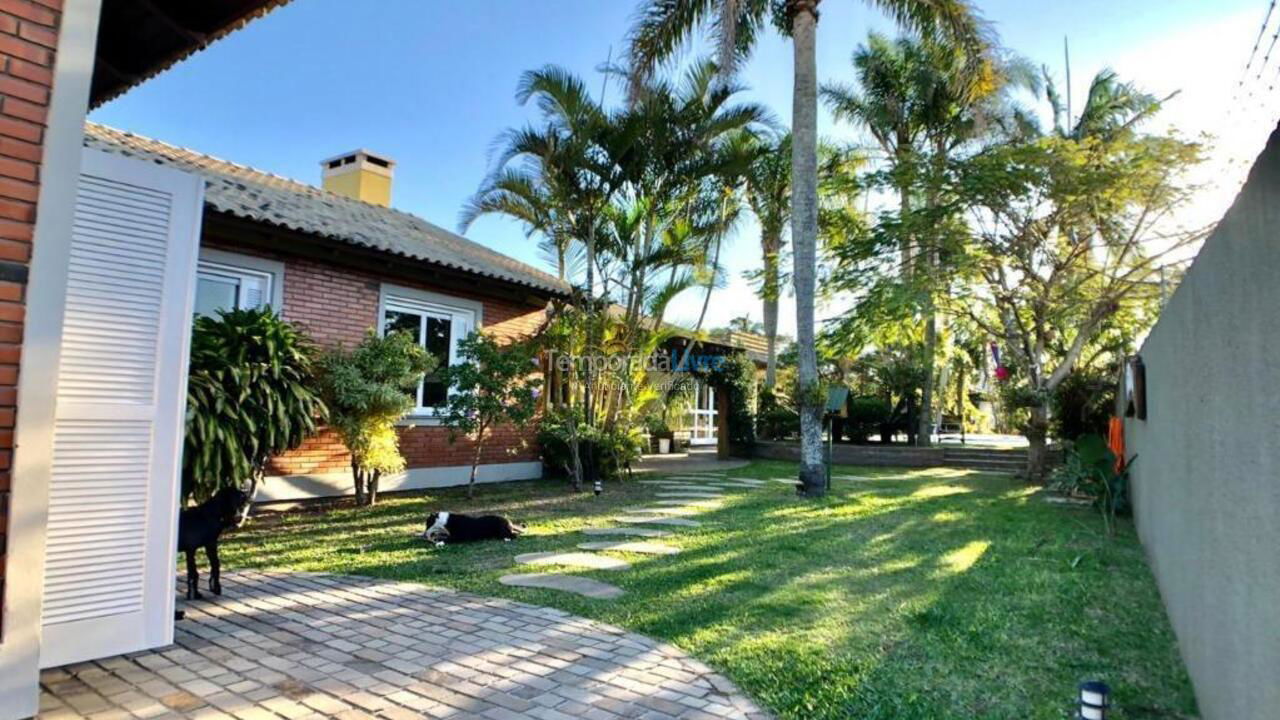 Casa para alquiler de vacaciones em Capão da Canoa (Atlantida)