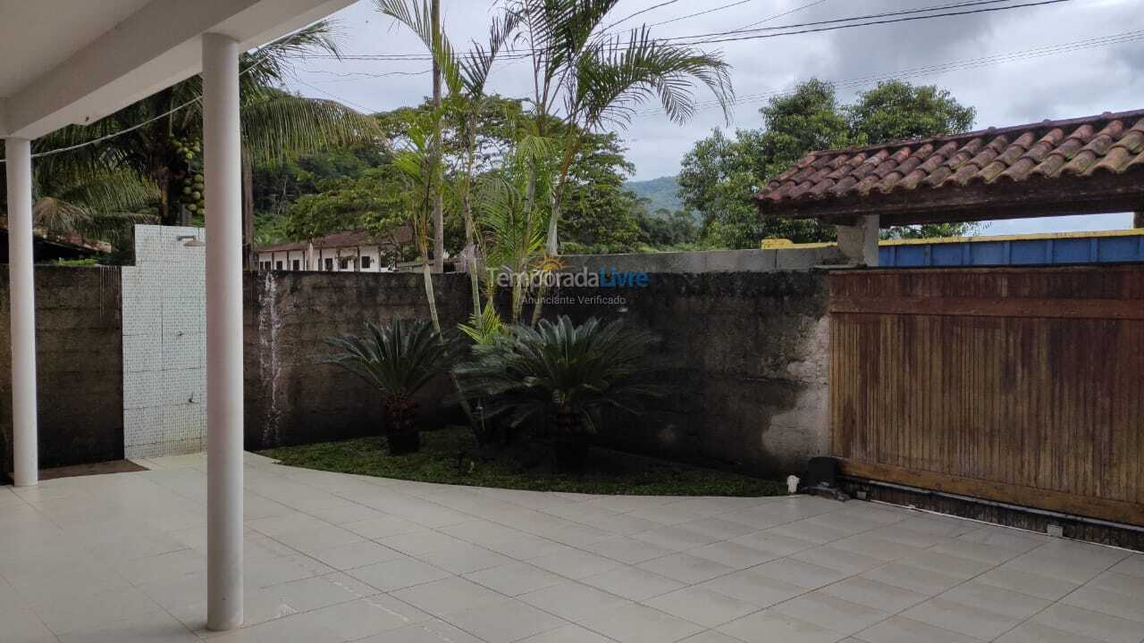 Casa para alquiler de vacaciones em Ubatuba (Maranduba)