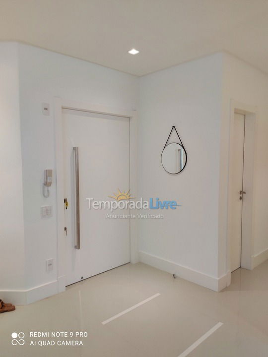 Apartamento para alquiler de vacaciones em Balneário Camboriú (Praia Central)