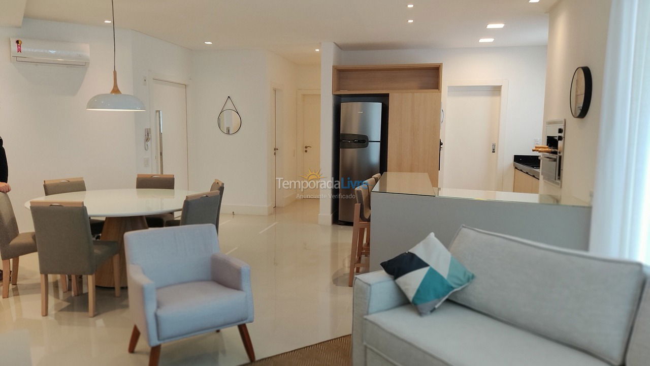 Apartamento para alquiler de vacaciones em Balneário Camboriú (Praia Central)