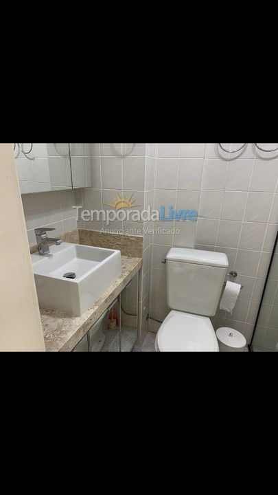 Apartamento para aluguel de temporada em Florianópolis (Praia Brava)