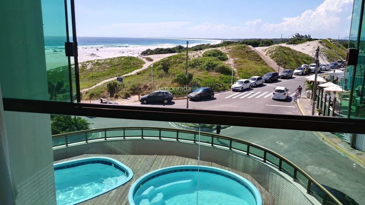 Apartamento para aluguel de temporada em Arraial do Cabo (Praia Grande)