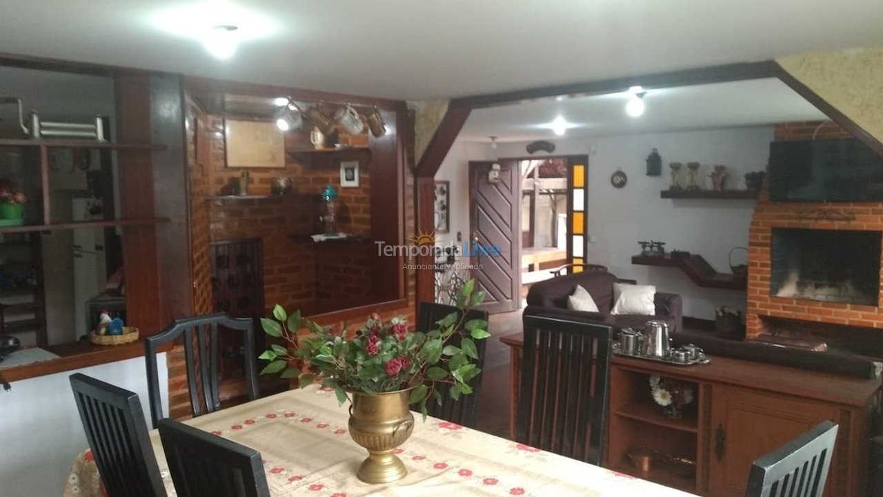 Casa para aluguel de temporada em Teresópolis (Granja Guarani)
