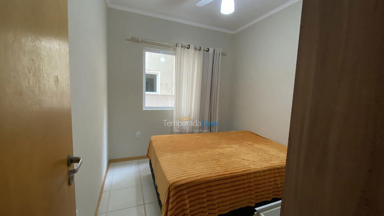 Apartamento para aluguel de temporada em Itapema (Meia Praia)